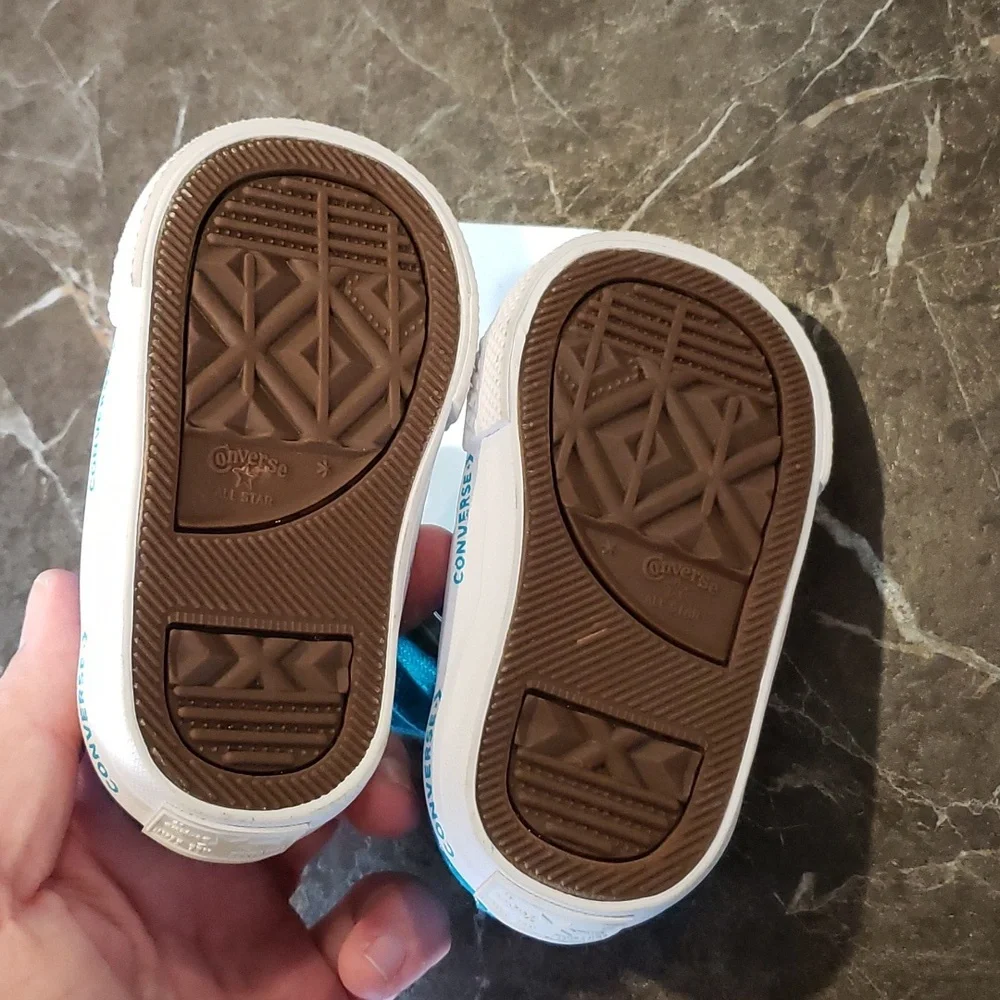 Converse‎ Infant Sz 2
